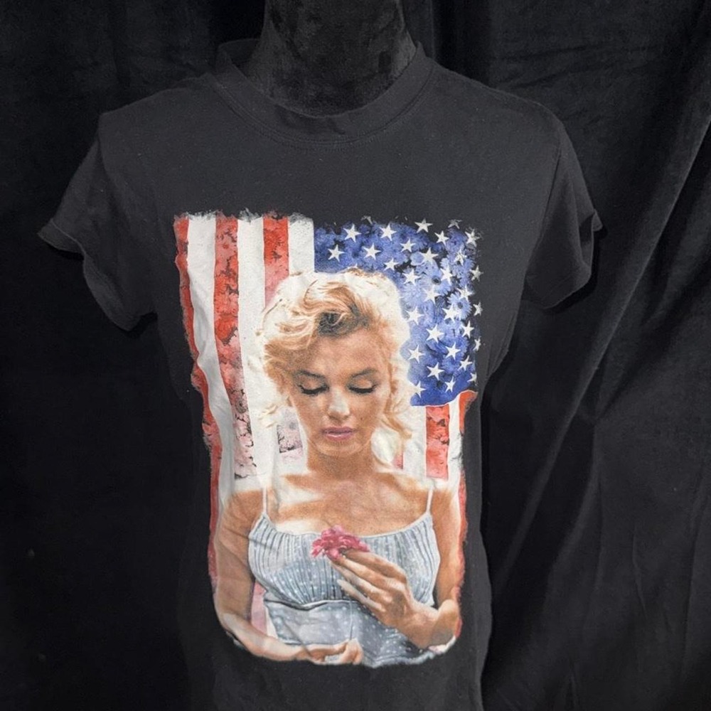 Marilyn Monroe American Flag Graphic T-Shirt Black Short Sleeve 1X Plus Size